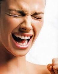 sievietes nervozitāte ir parazītu klātbūtnes simptoms